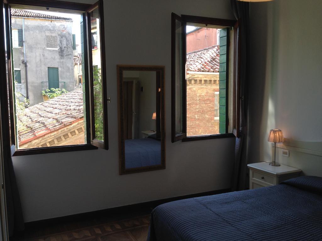Corte Loredana Venice Room photo